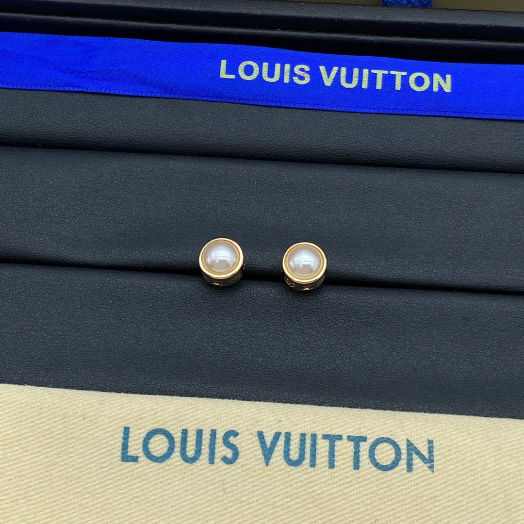14E1022E Popular Earrings