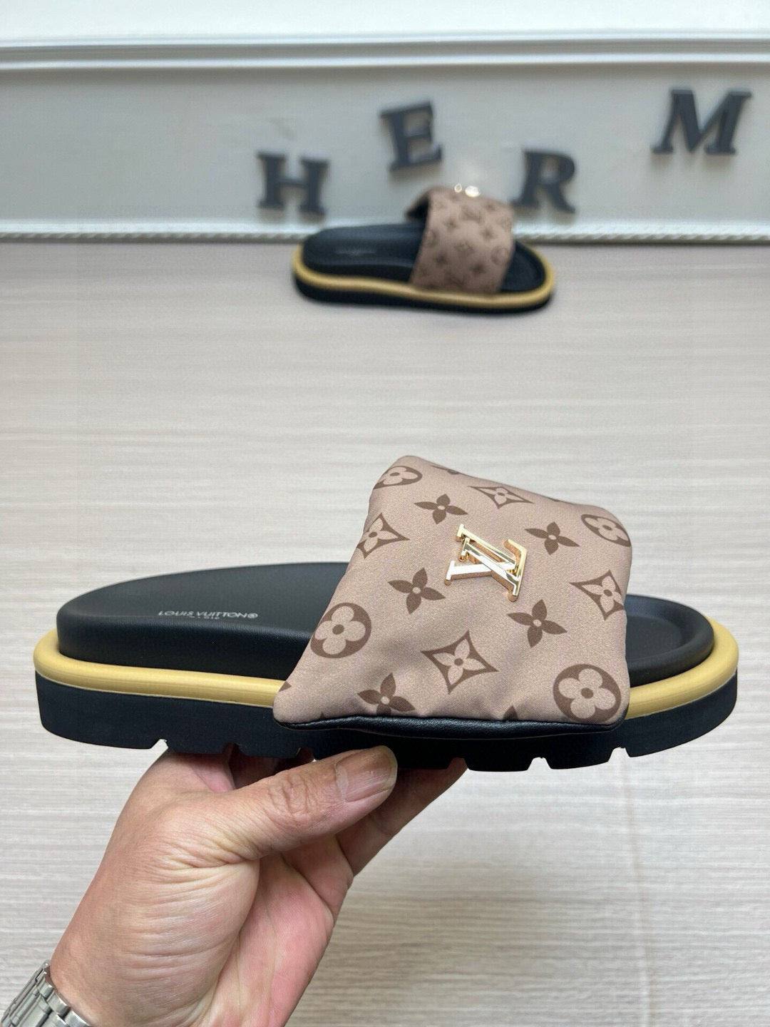 5QE10Z Popular  Slippers