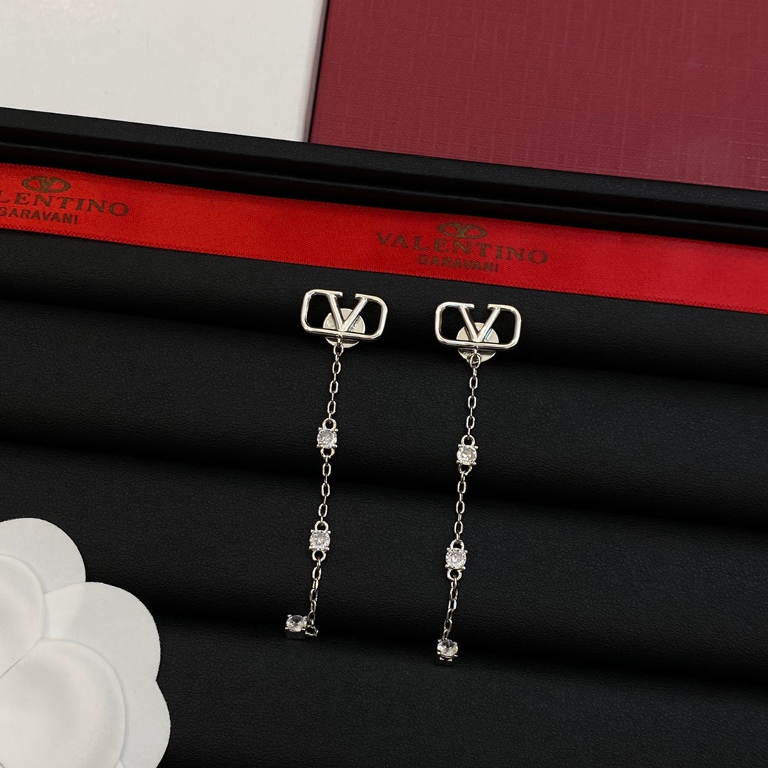14VL451E Popular Earrings