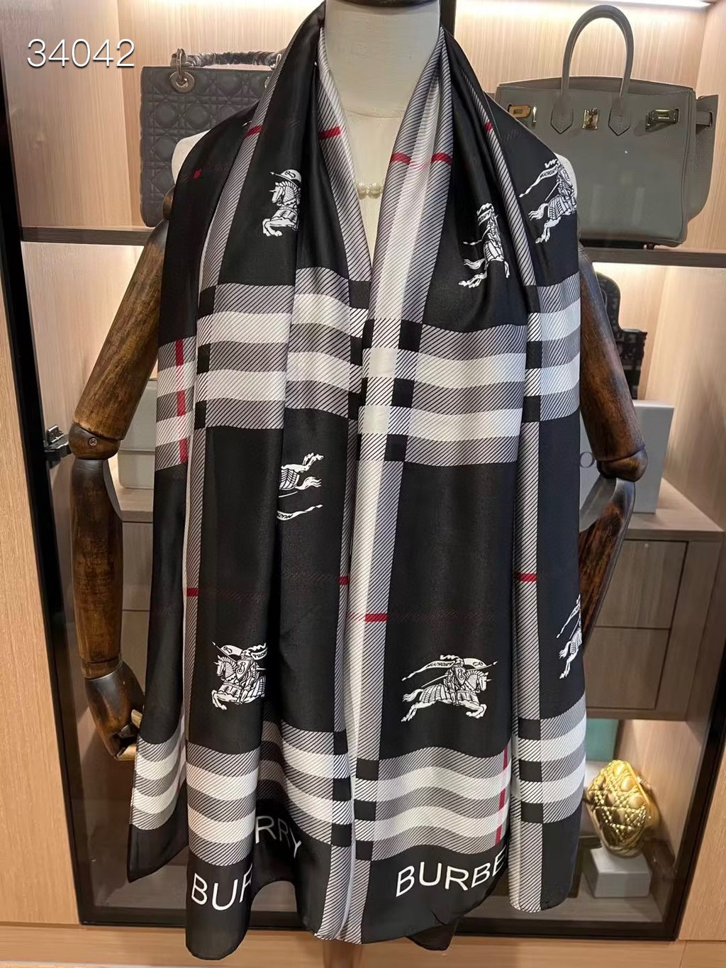 155NR67W Popular Silk Scarve