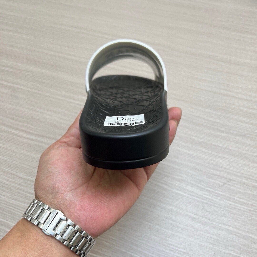 5LD212Z Popular Slippers