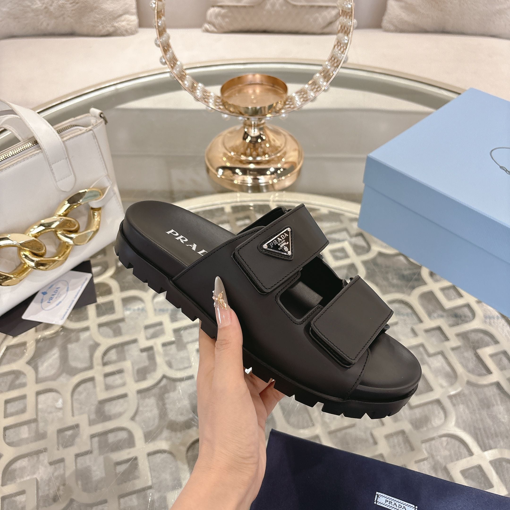 Z2P36P37 Popular high-quality leather Shoes