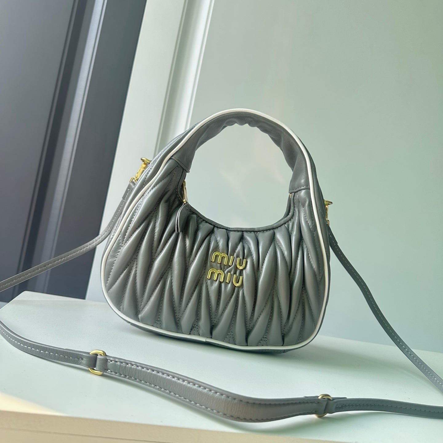 146PA118B Popular leather bag