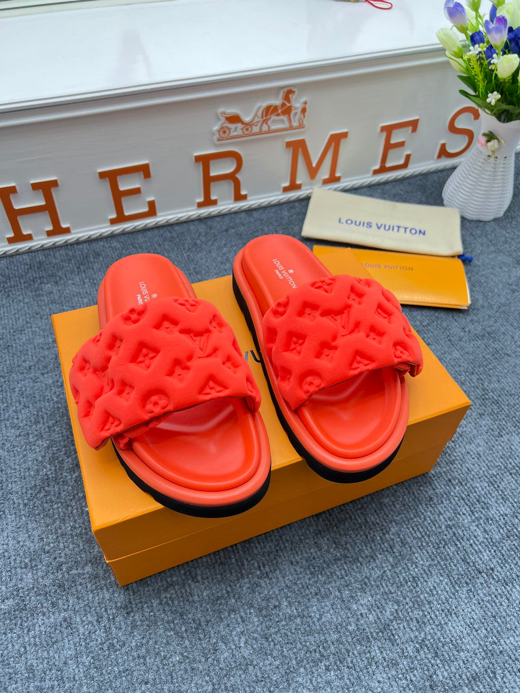 5YE115Z Popular Slippers