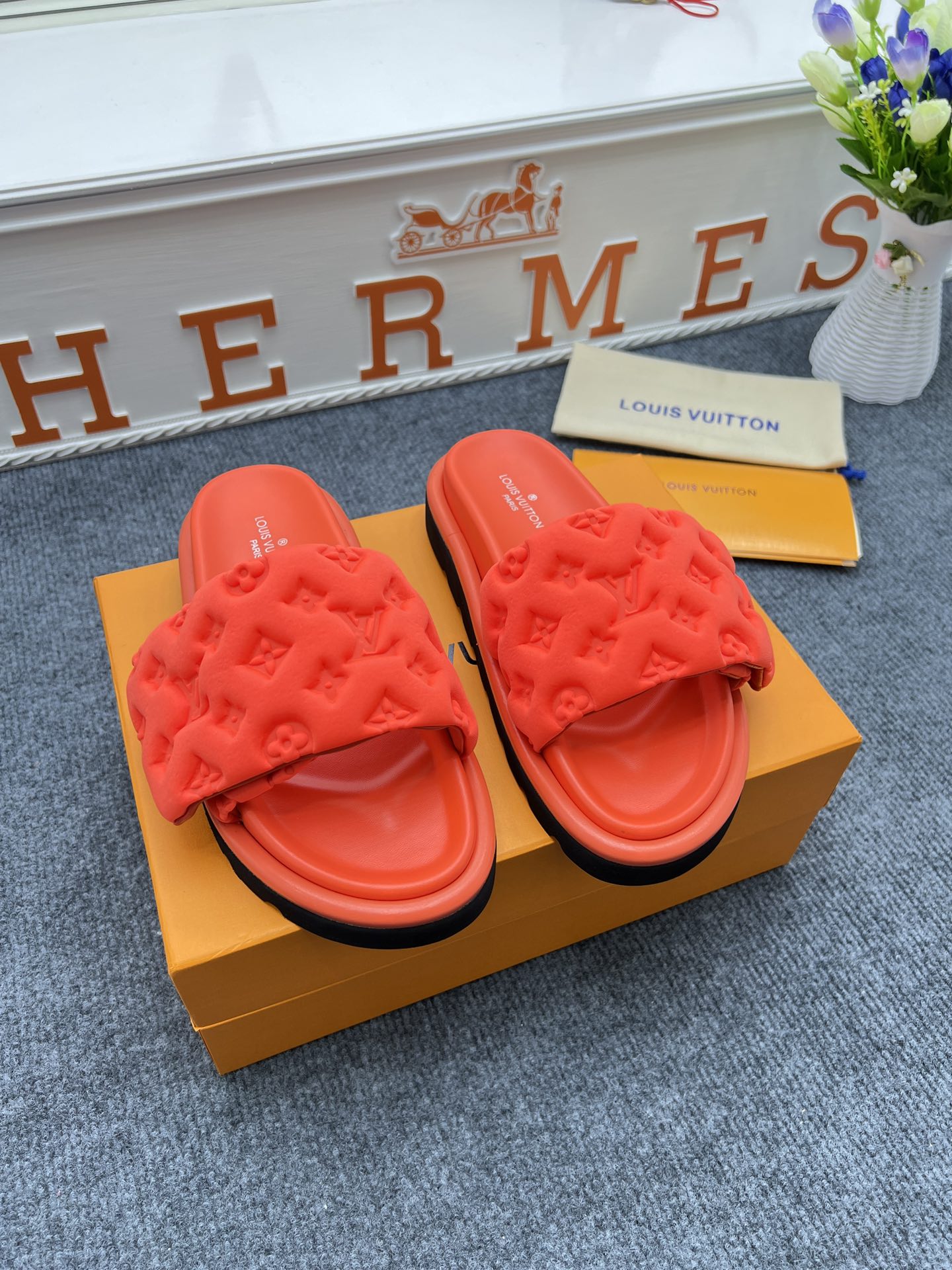 5YE115Z Popular Slippers