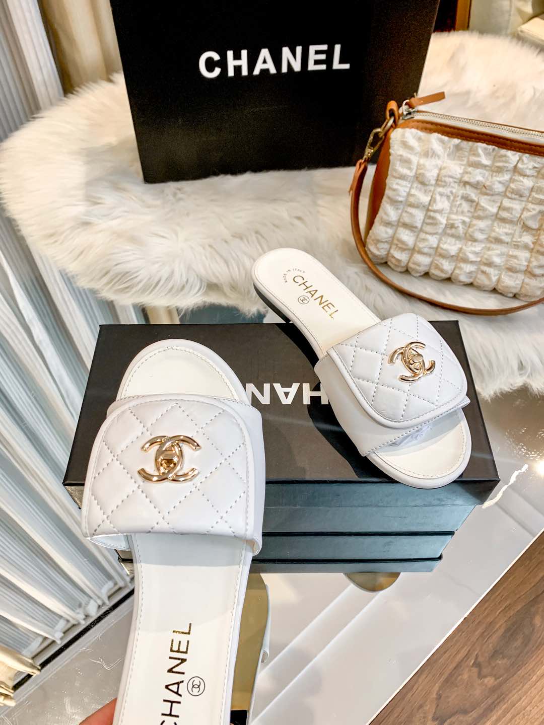 1ZC229Z Popular Slippers
