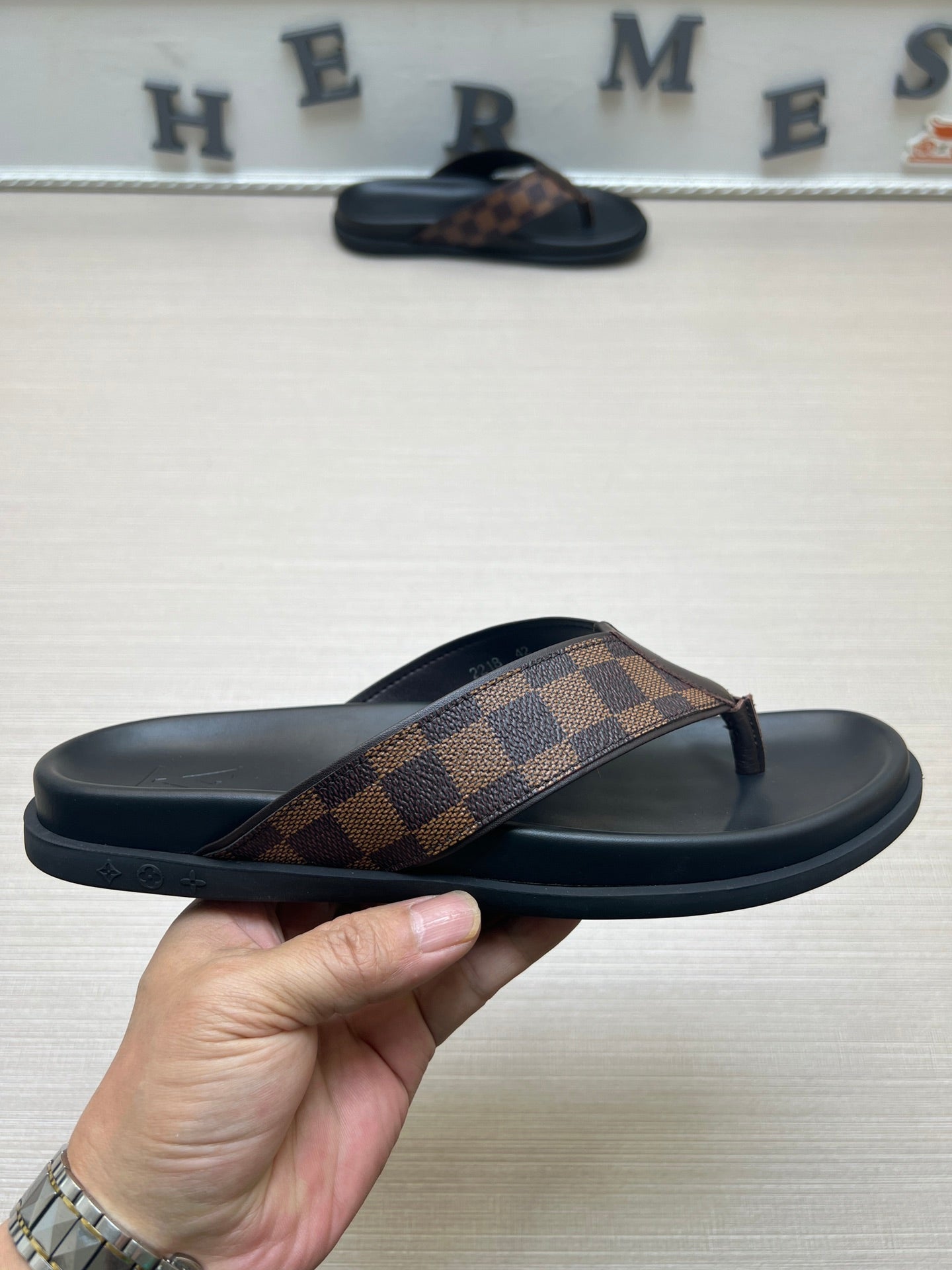 54E60Z Popular slippers