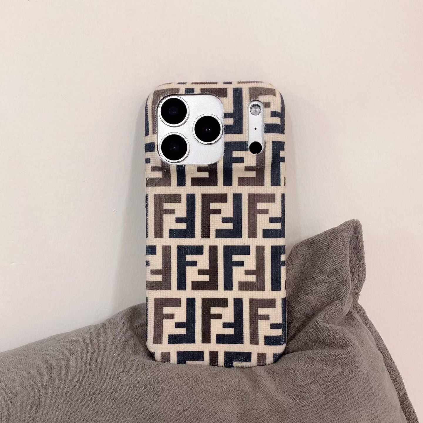 36XF66A Popular Phone Case