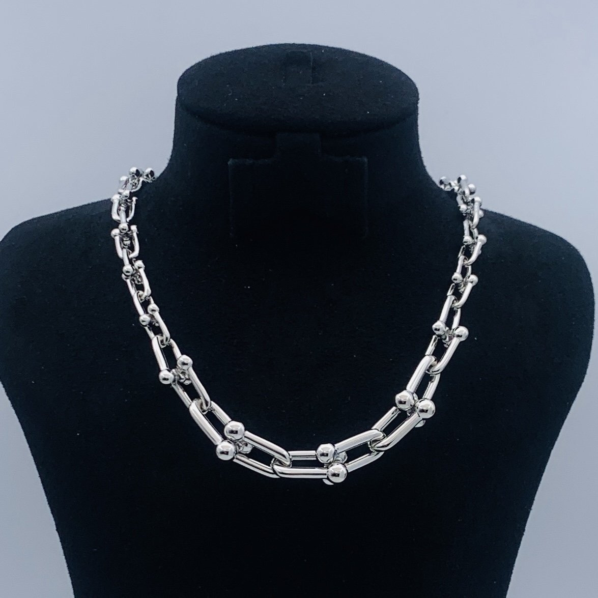 8XT30X  Popular     Earring Bracelets Necklaces
