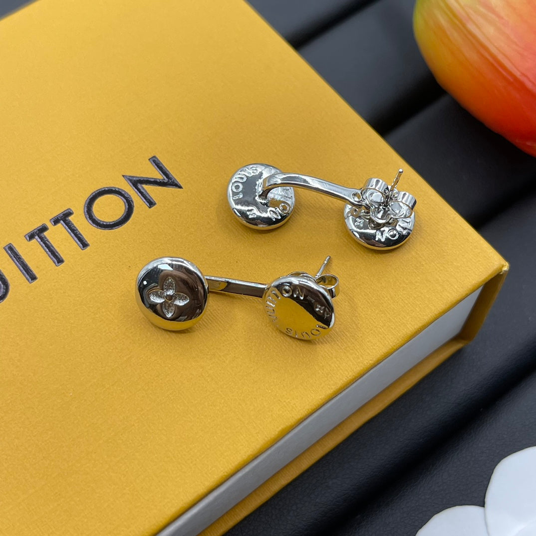 14E979E Popular  Earrings