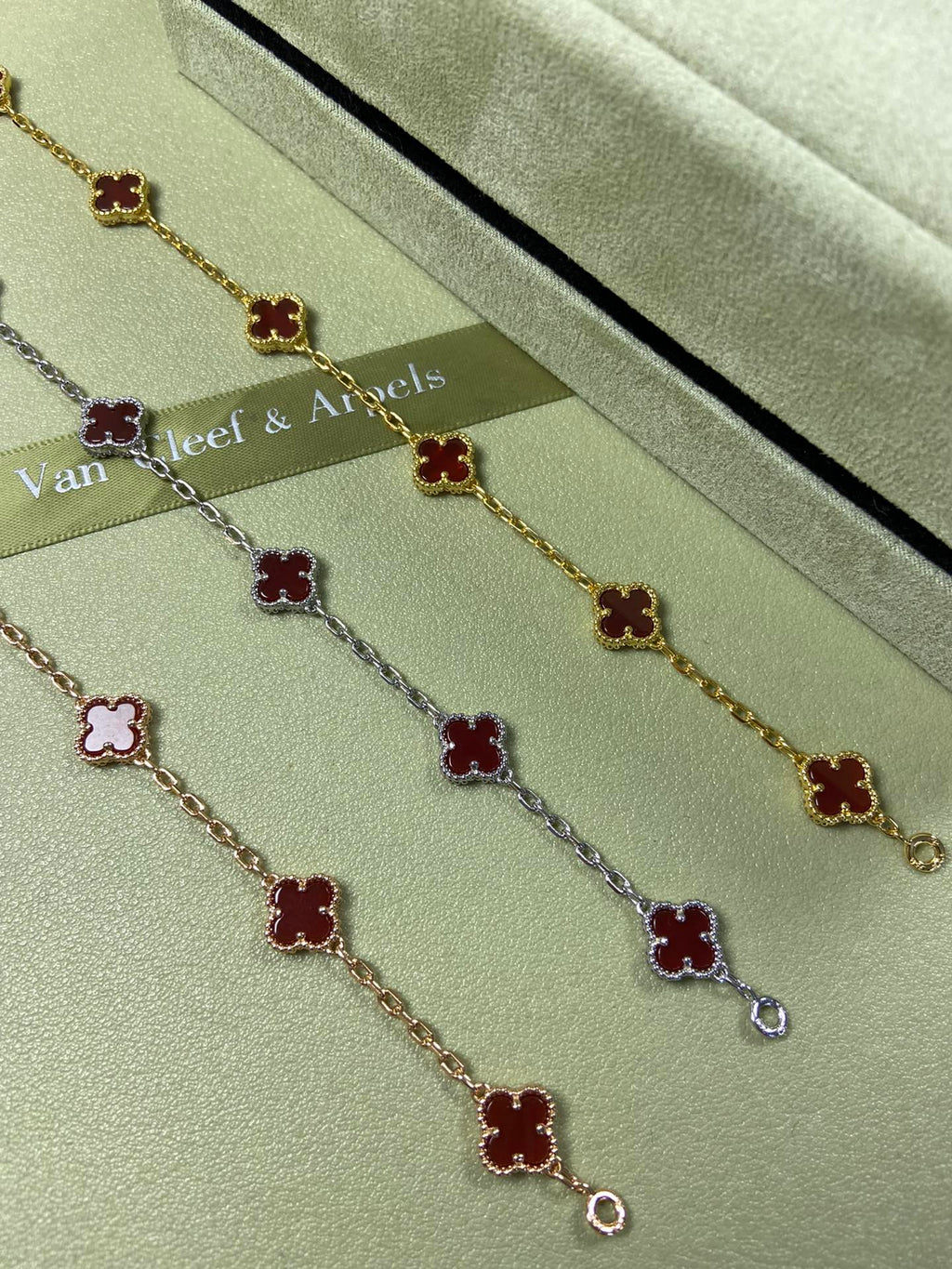 5XVA183K  Popular bracelets 6 flowers mini size 0.9cm flower