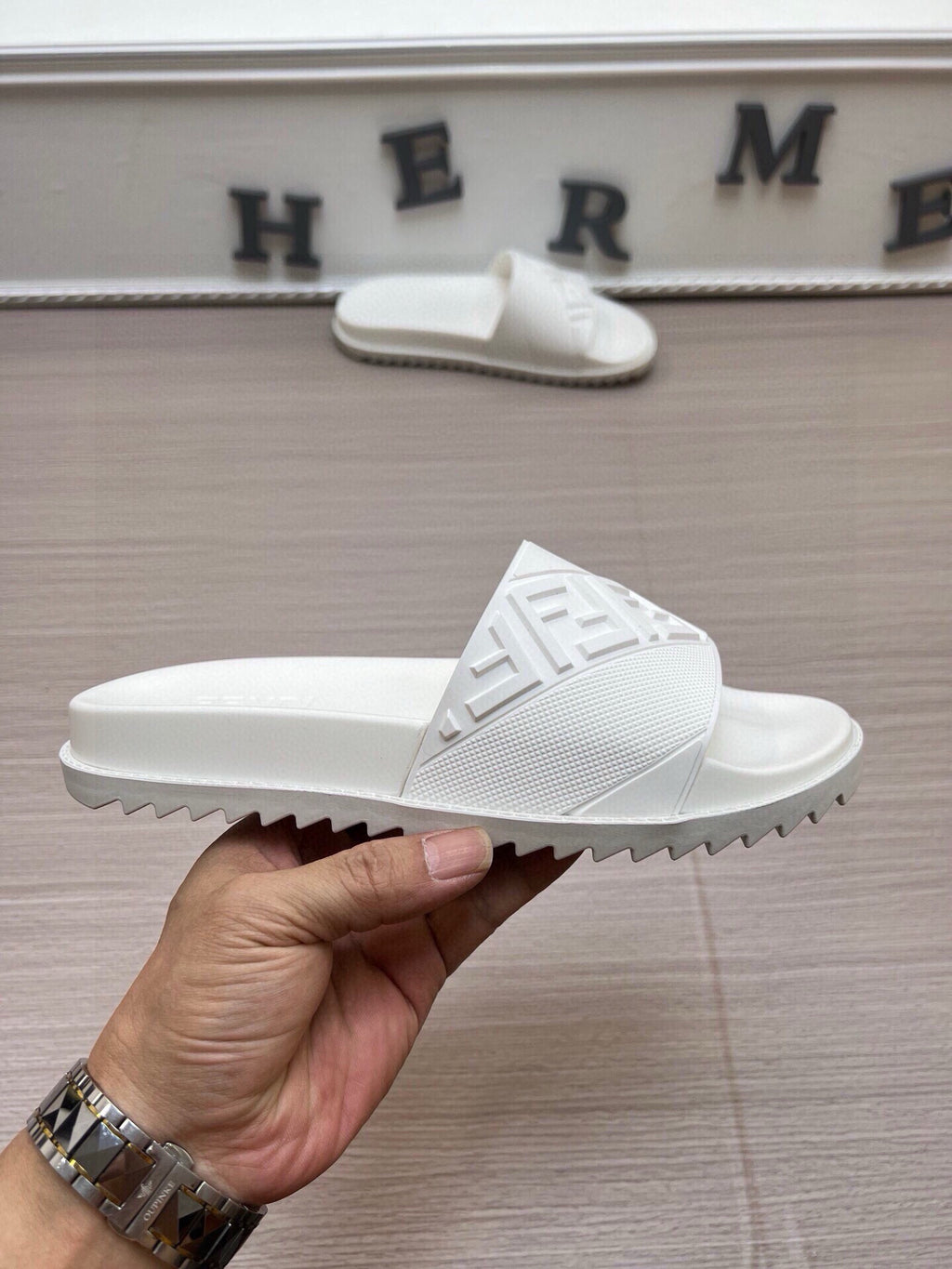 535ZF283Z Popular Slippers
