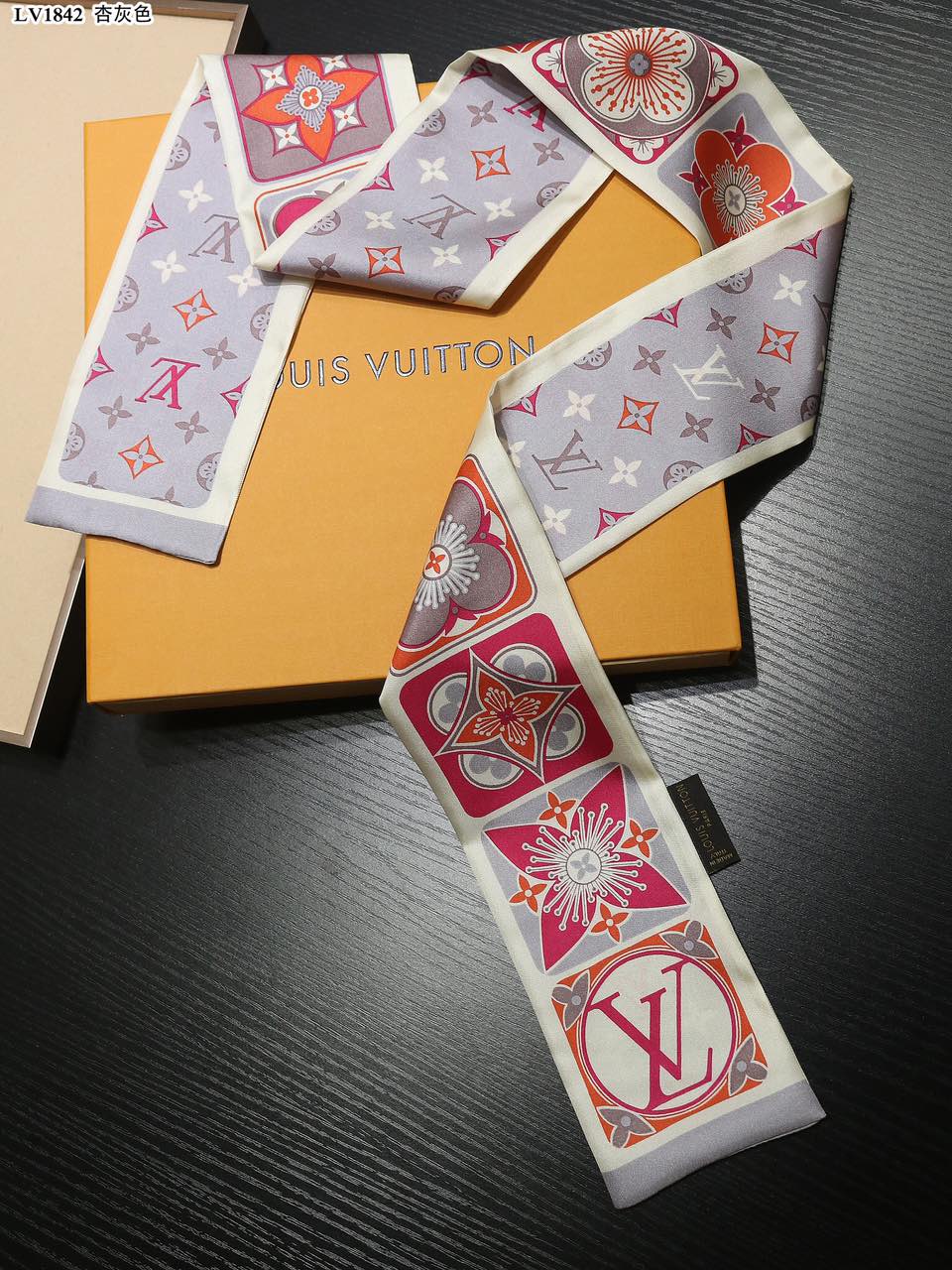 1ZE192W Popular Silk Scarve