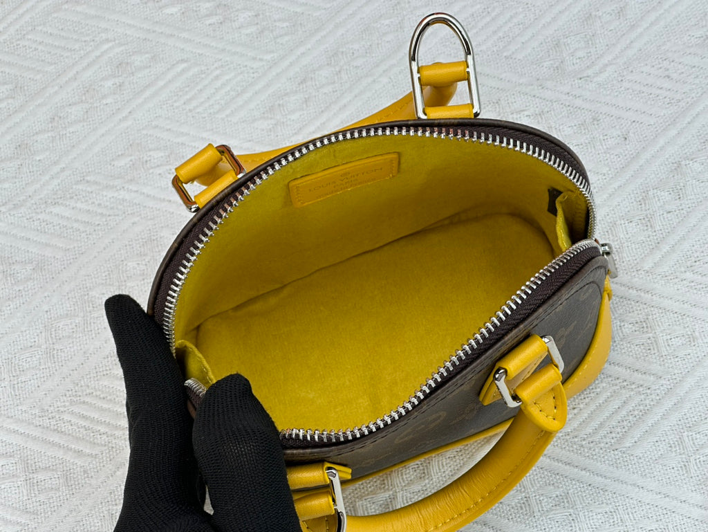 155XE19B Popular leather bag