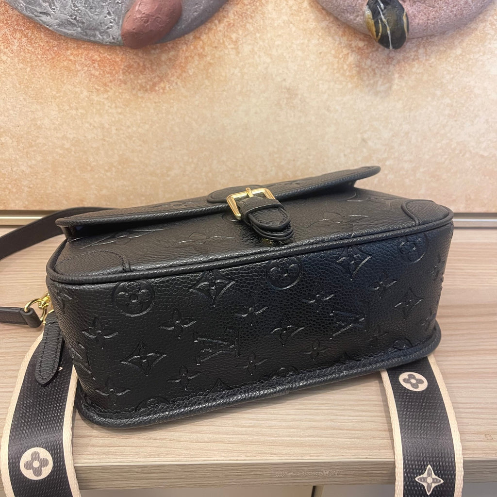 2XE028B Popular leather bag 