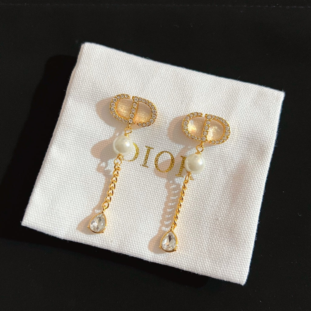 14D208E Popular  Earrings