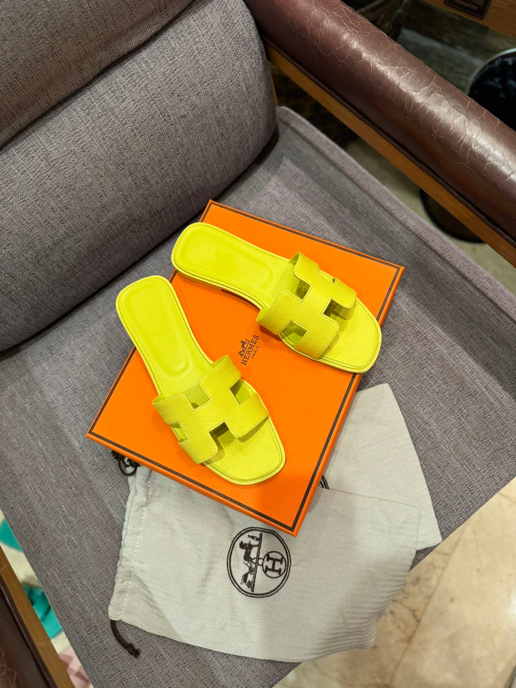 1ZH235Z Popular Slippers