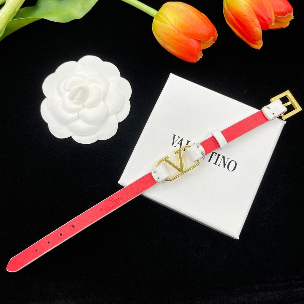 1NVL76K  Popular bracelet