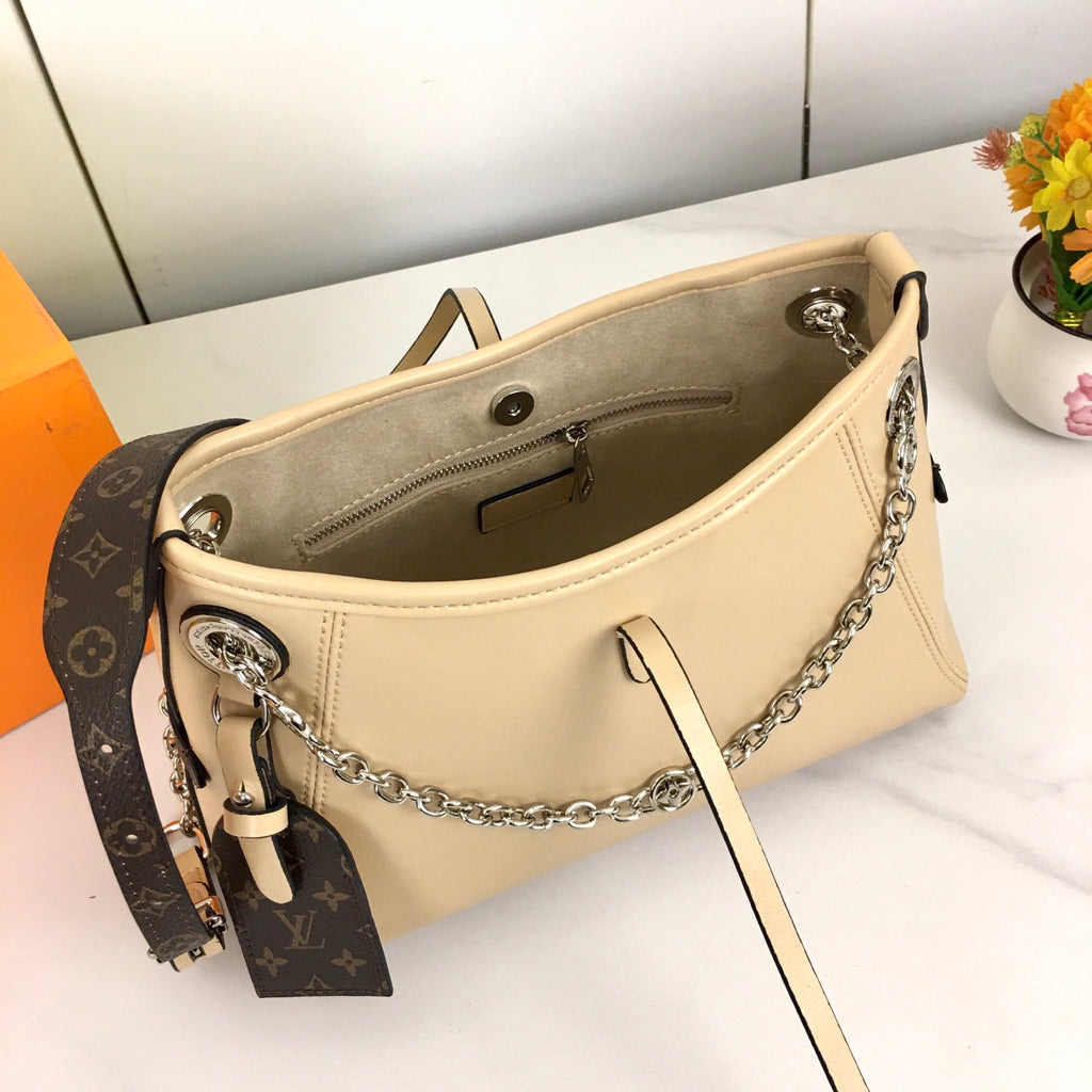 1WE113B Popular  leather bag