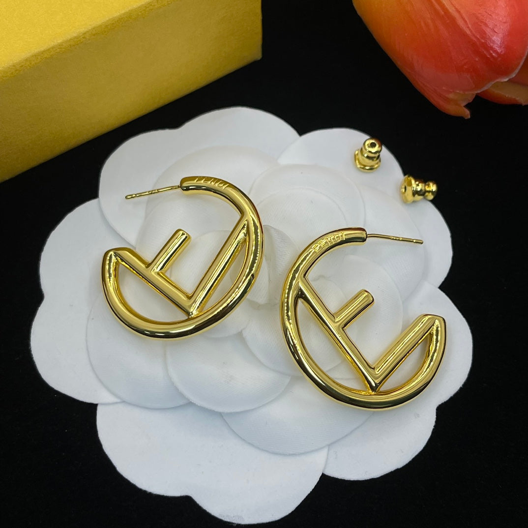 14F647E Popular  Earrings