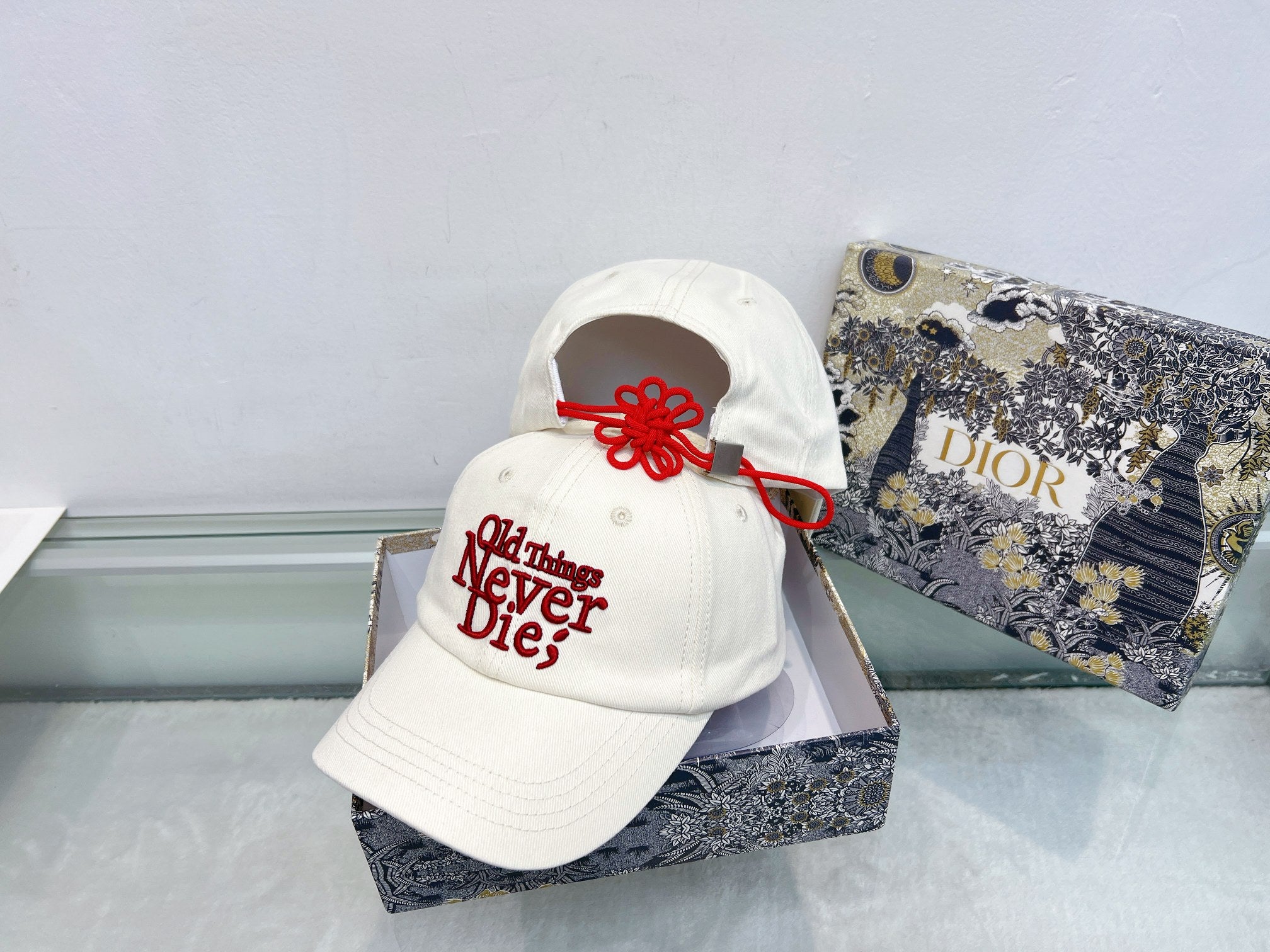 16XA13M Popular hats