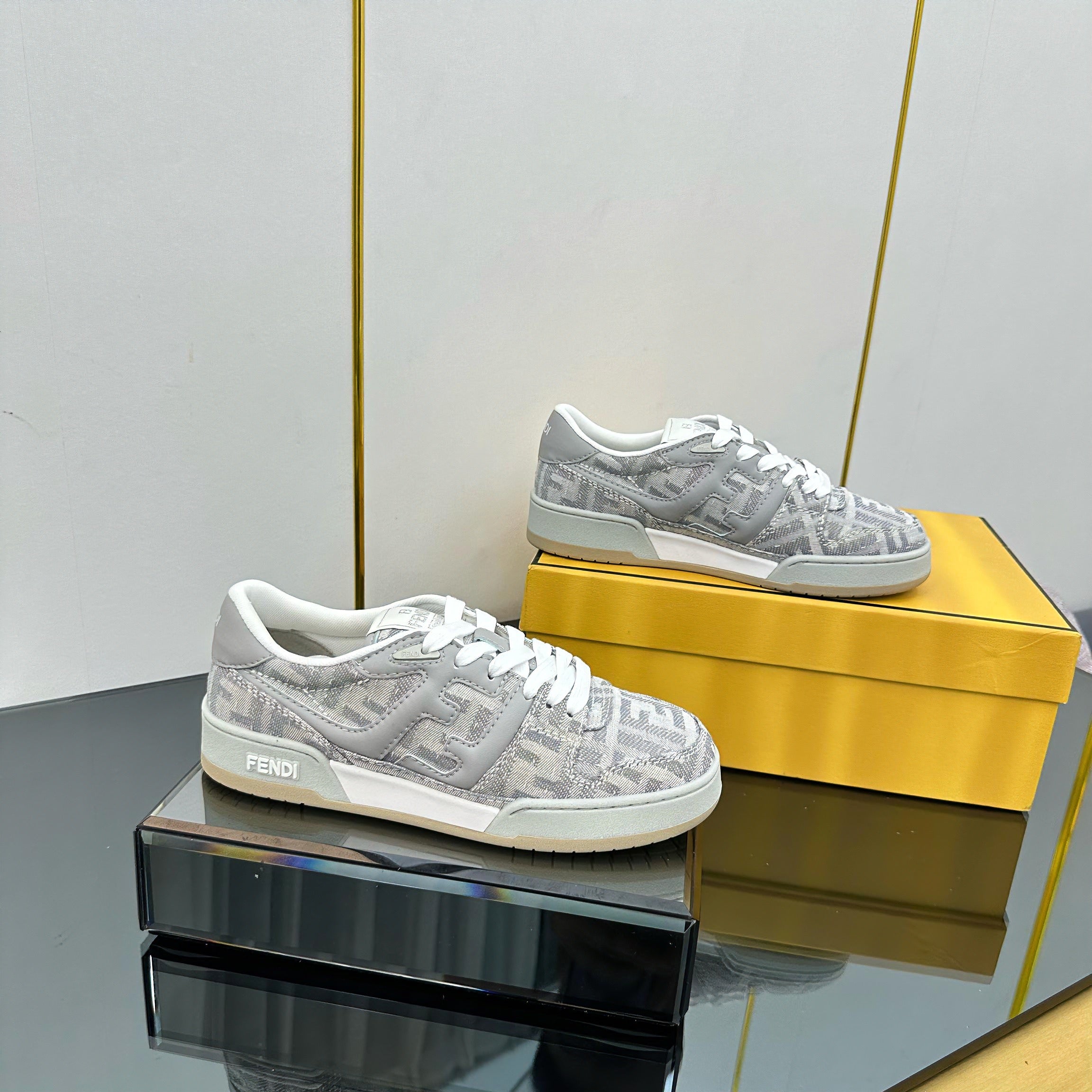 2105QF420Z Popular high-quality Shoes