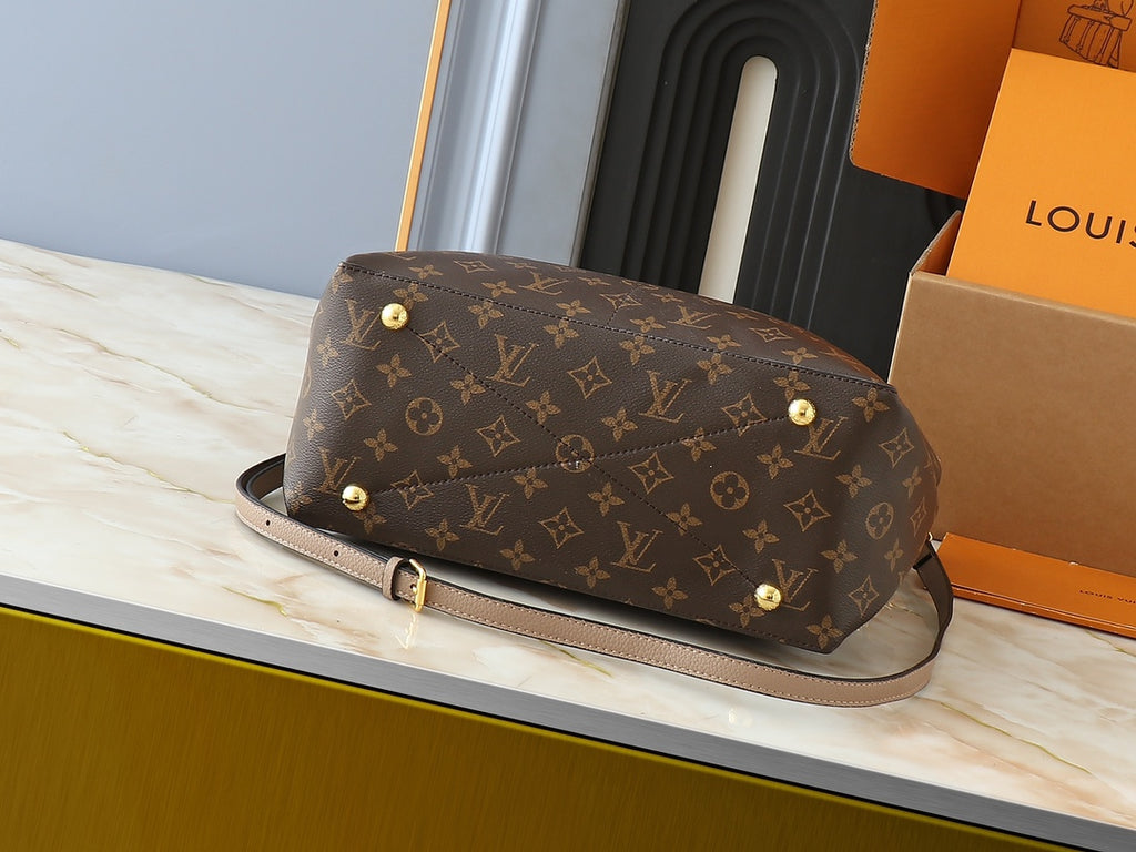 1WE115B Popular leather bag