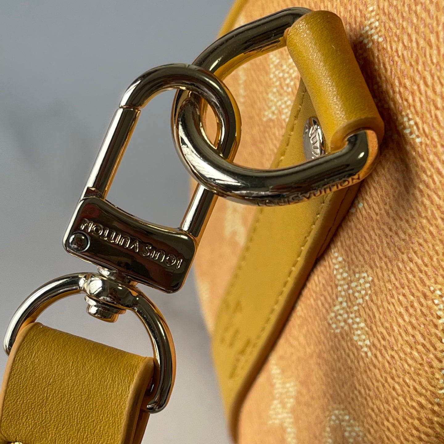 146PE33B Popular leather bag