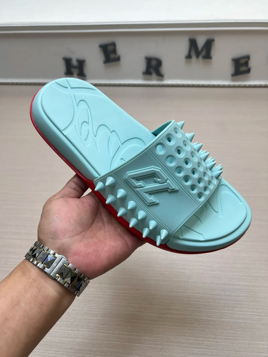 54A18Z Popular slippers