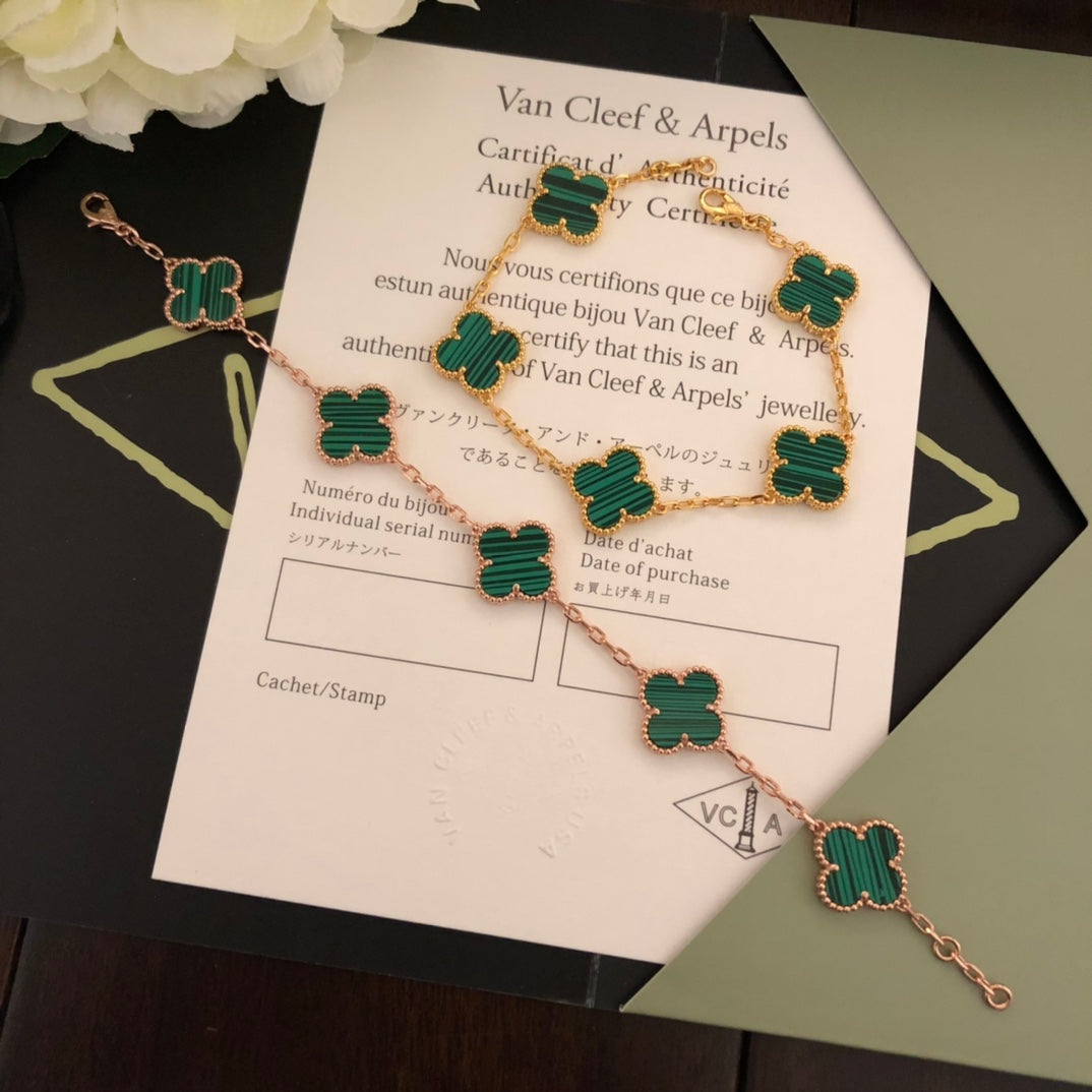 5XVA180K  Popular bracelets 5 flowers normal size1.5cm flower