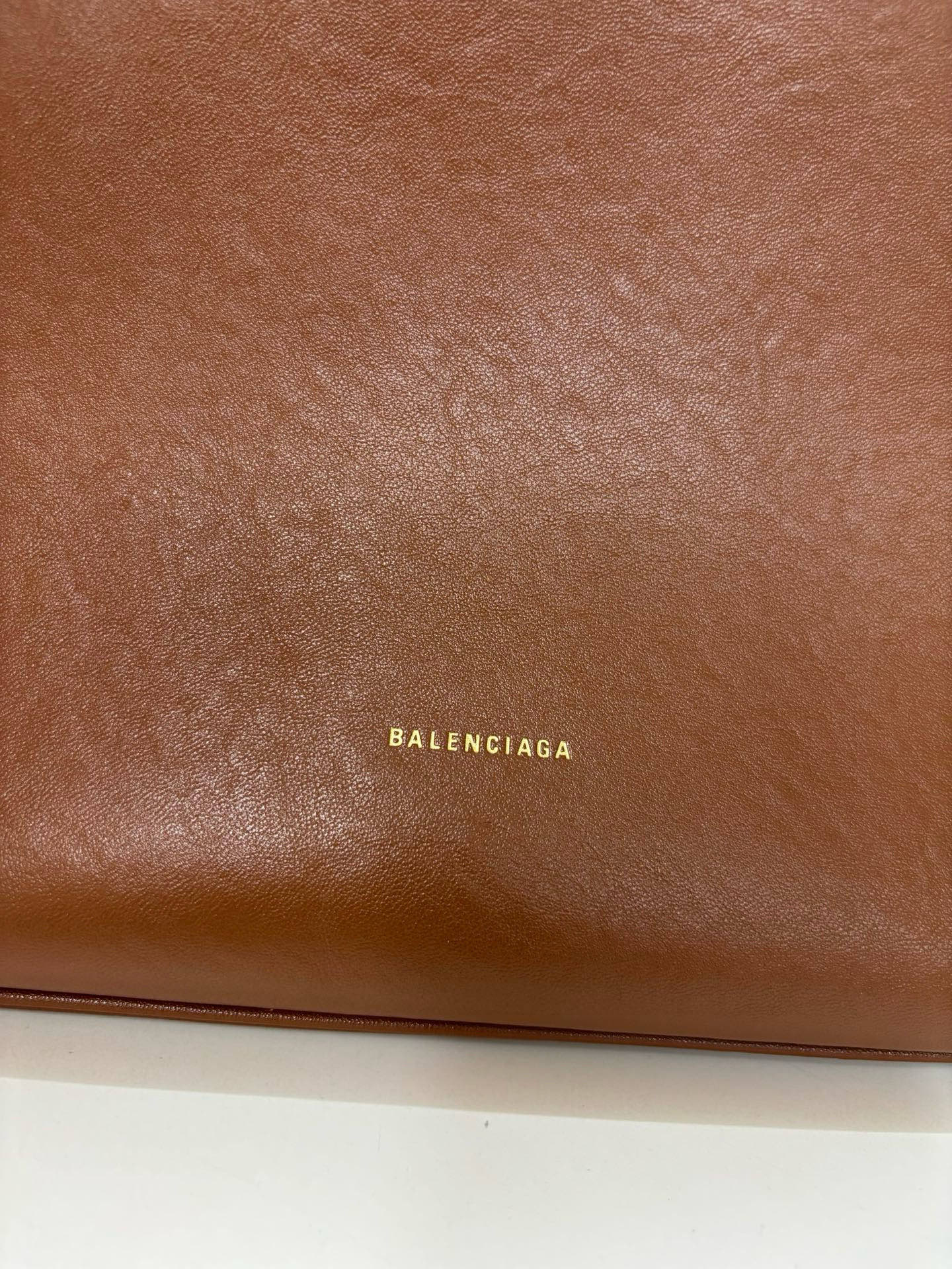 B1P46J147 Popular leather bags
