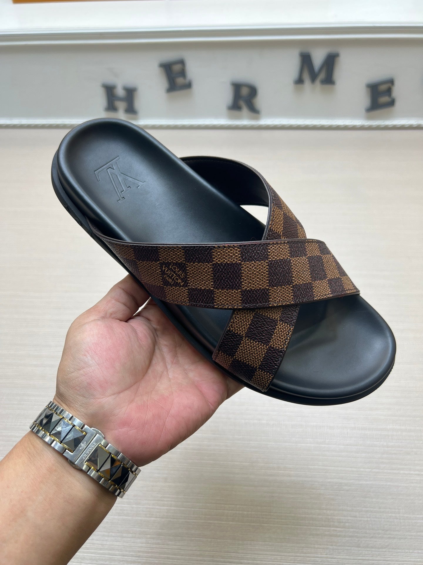 54E60Z Popular slippers