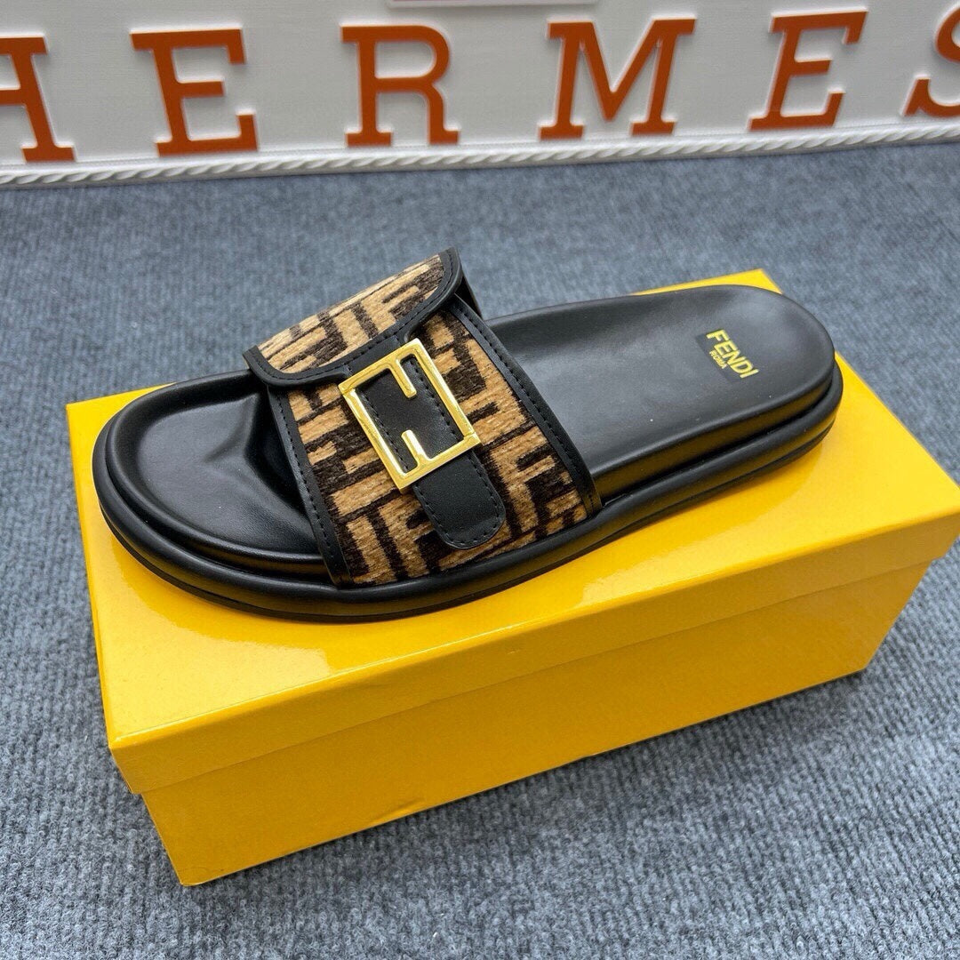 54F37Z Popular slippers