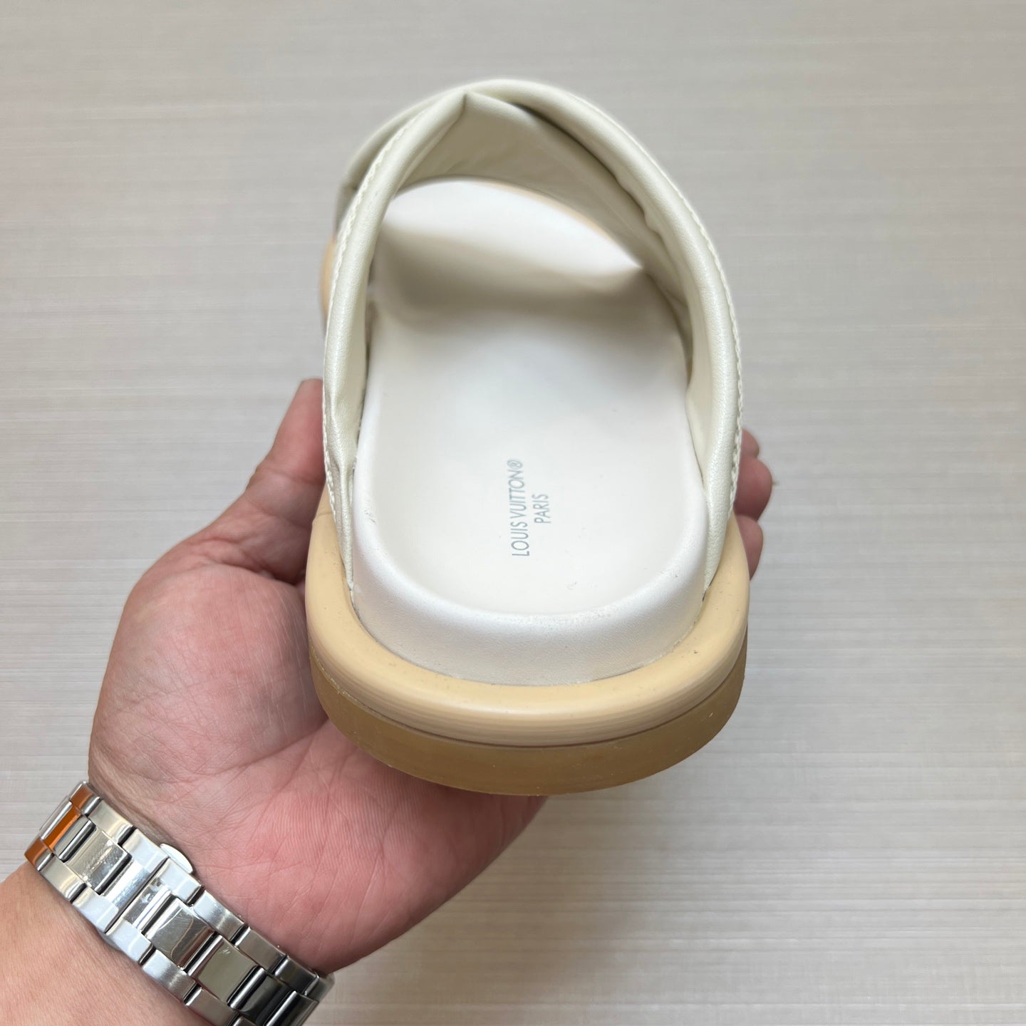 535ZE271Z Popular Slippers
