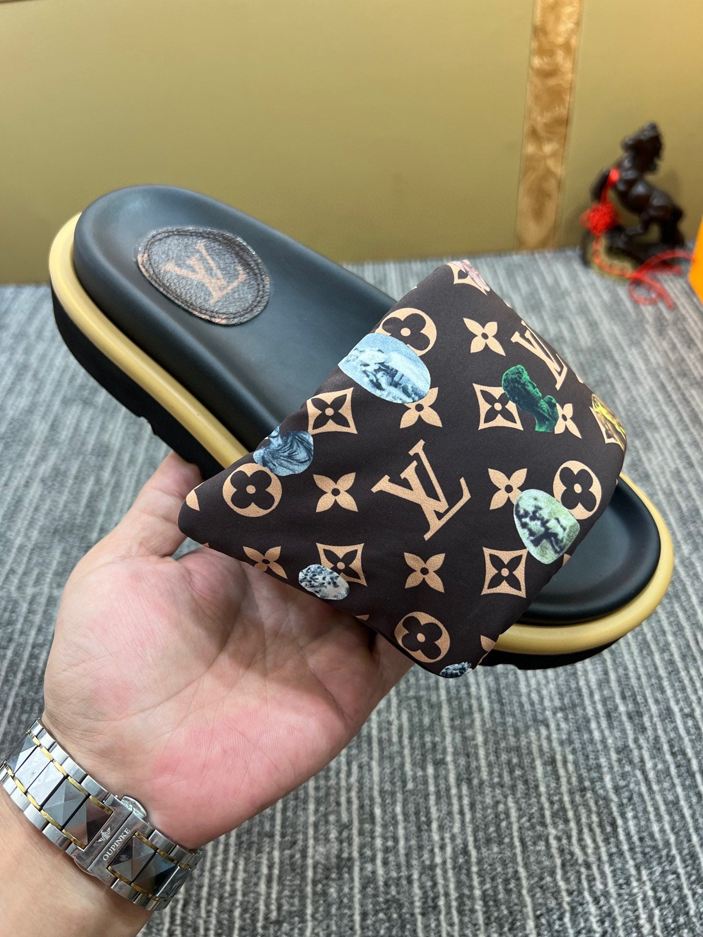 5XF120Z Popular leather quality Slippers
