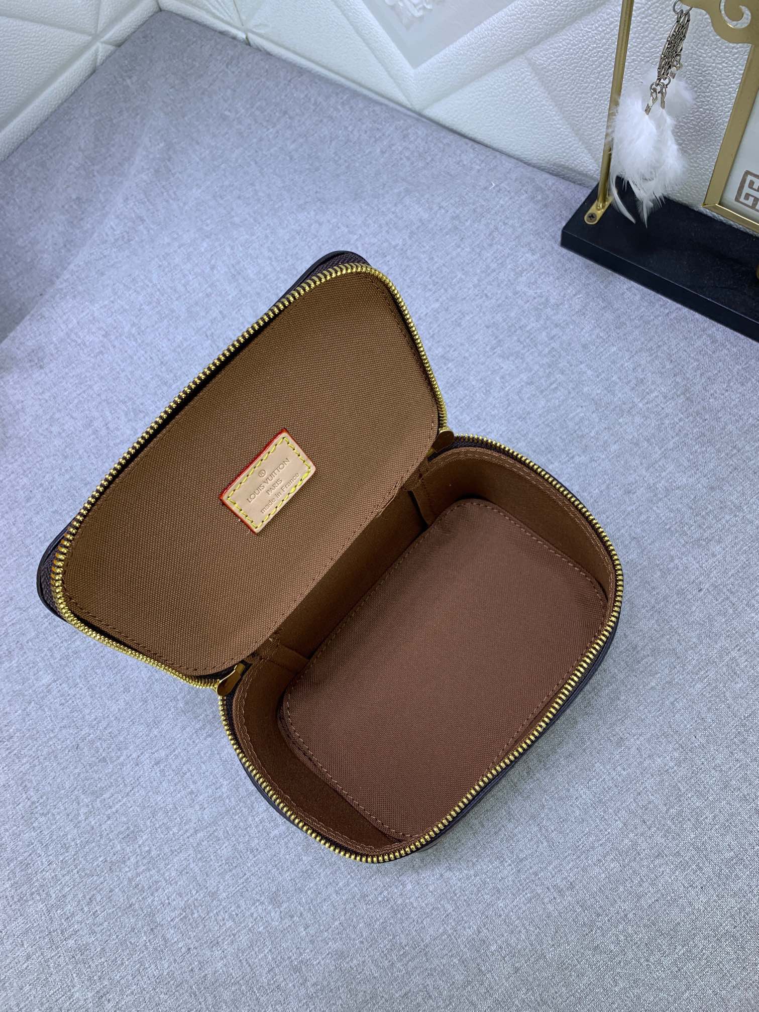 1XE272B Popular  leather bag 