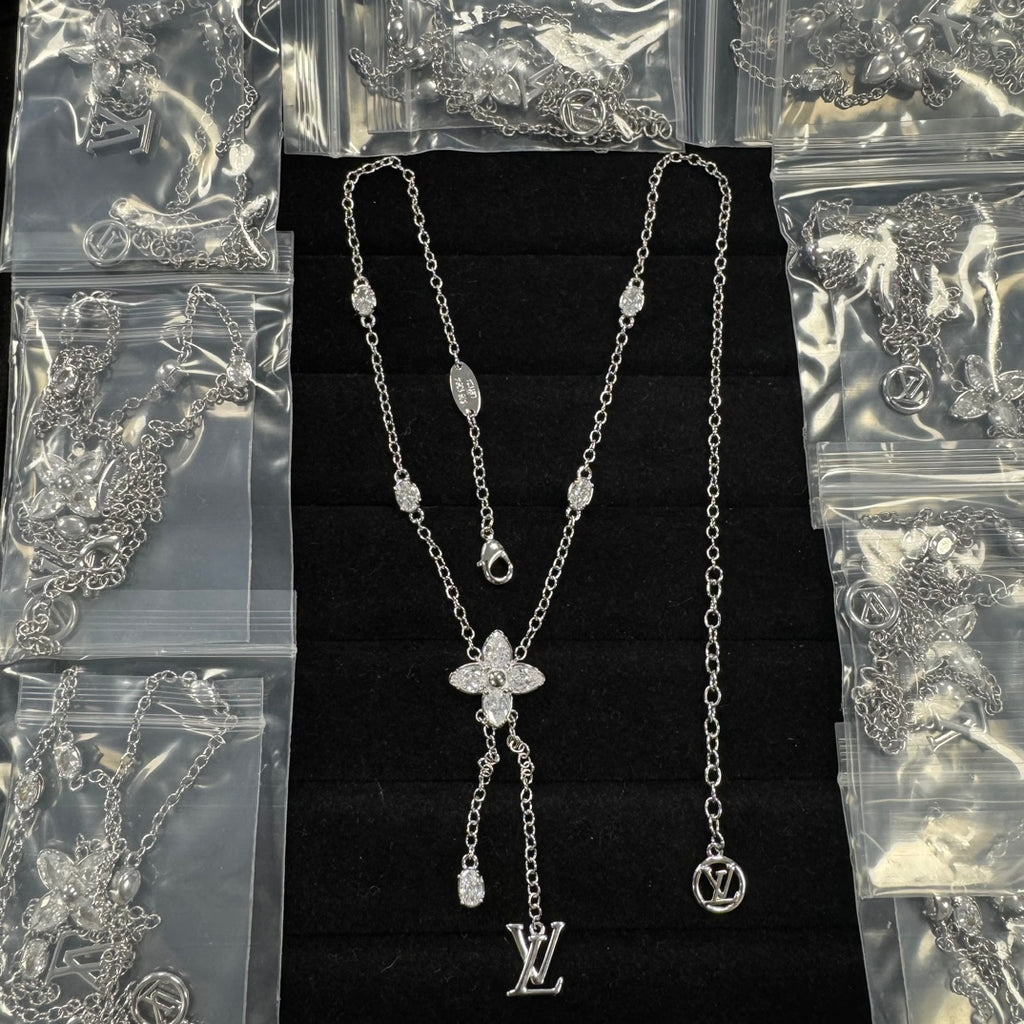55QE334X Popular Necklaces