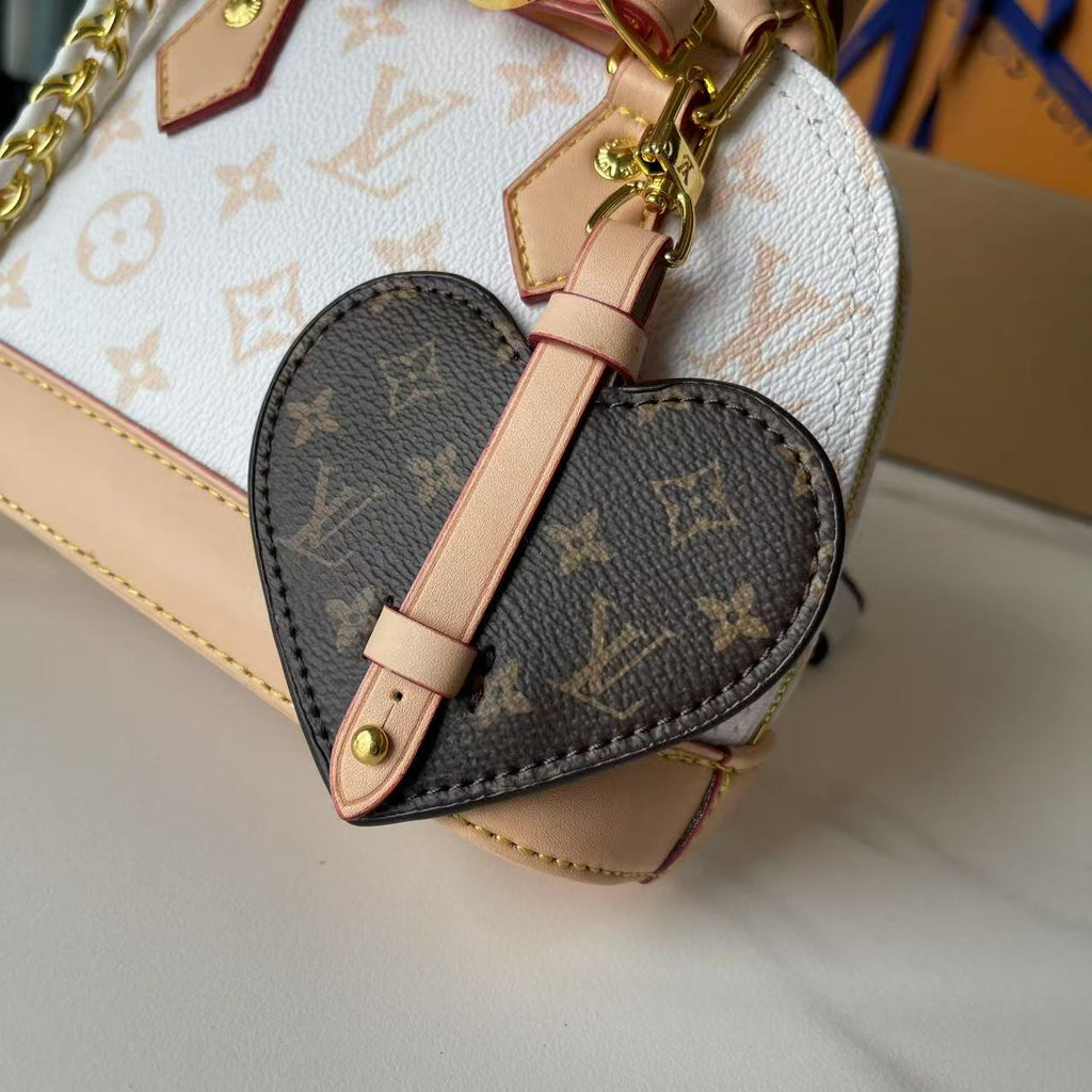 146PE95B Popular leather bag
