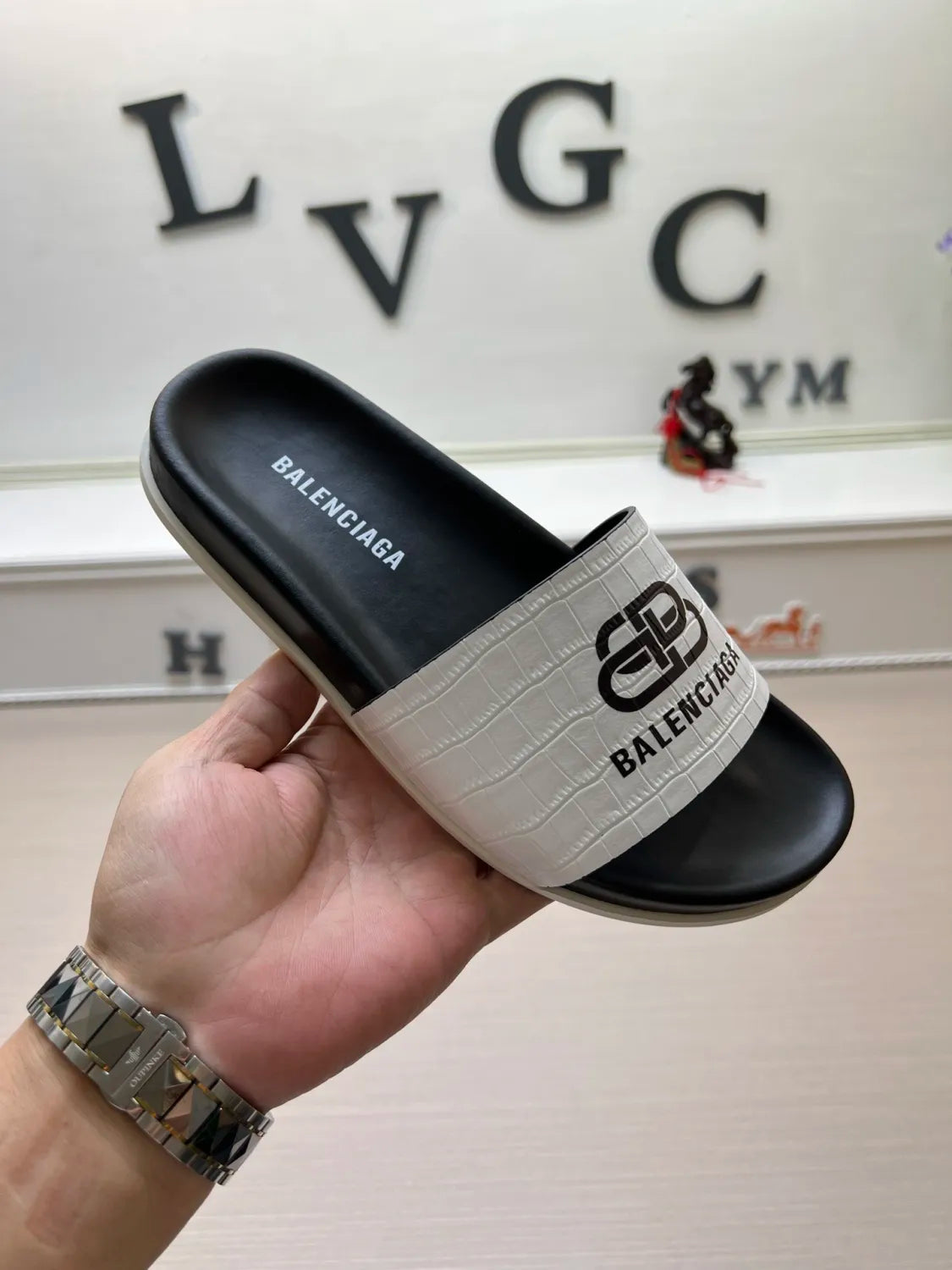 54J99Z Popular slippers