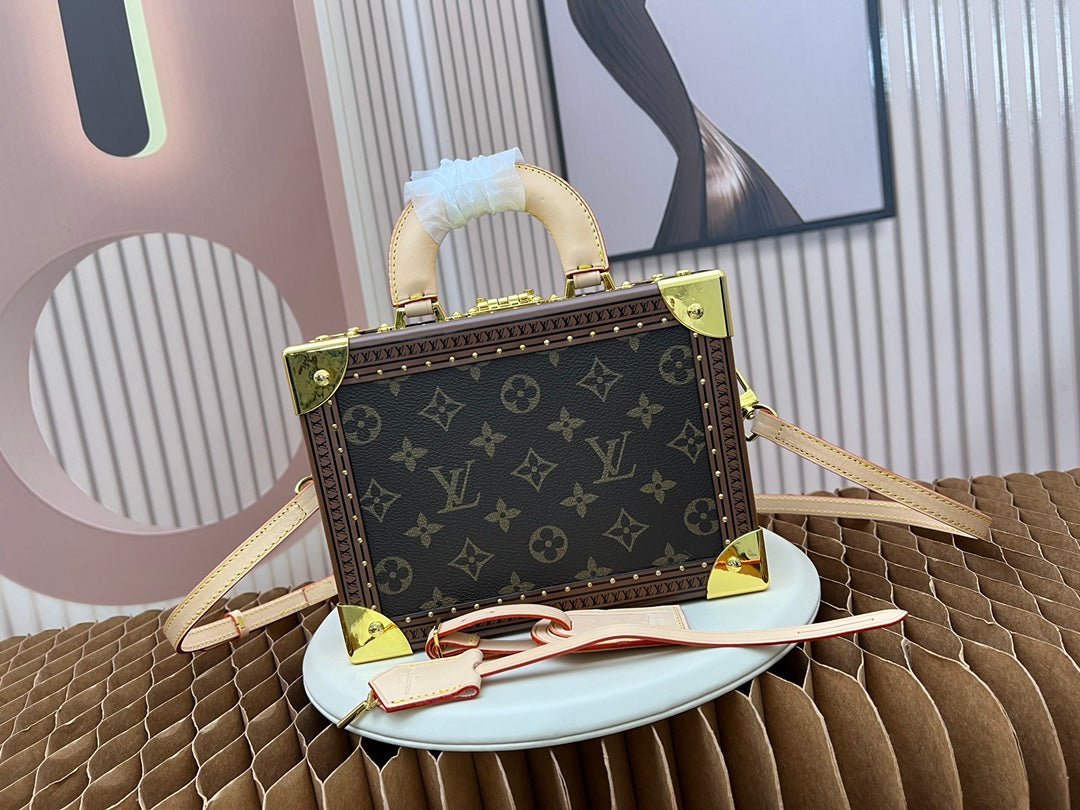 1XE276B Popular  leather bag 