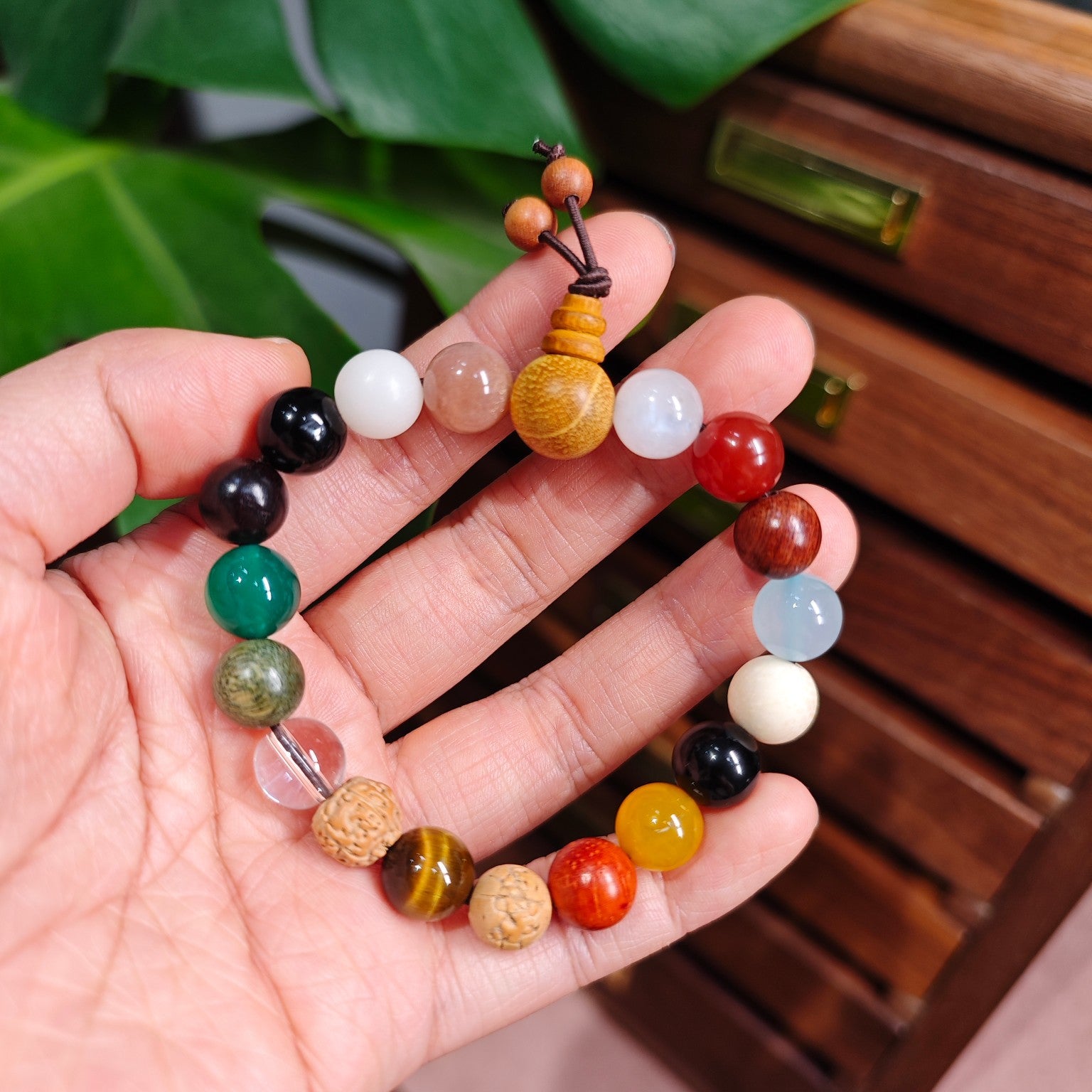 101Eighteen Seed Bodhi Hand String