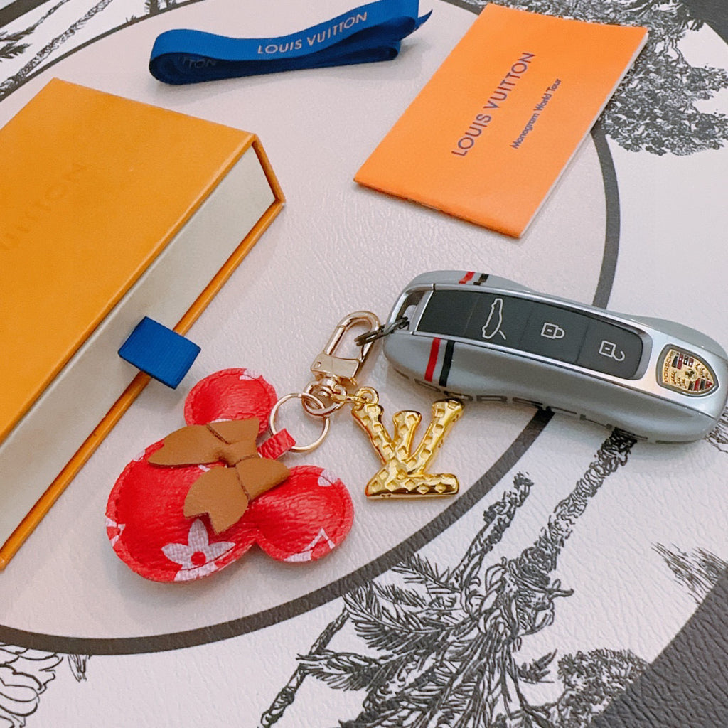 35ZE65A Popular bag 's charms accessories