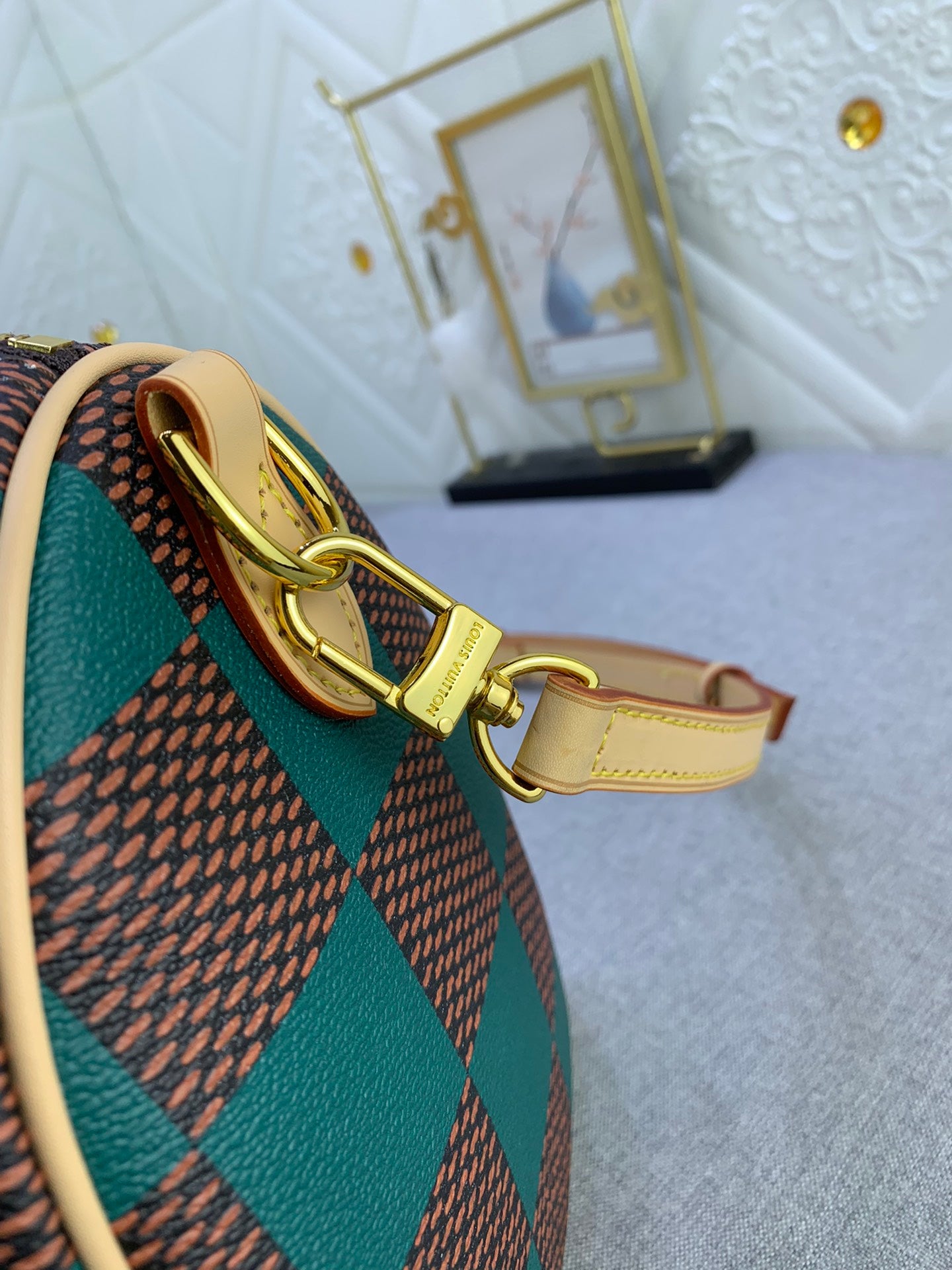 2XE269B Popular  leather bag 