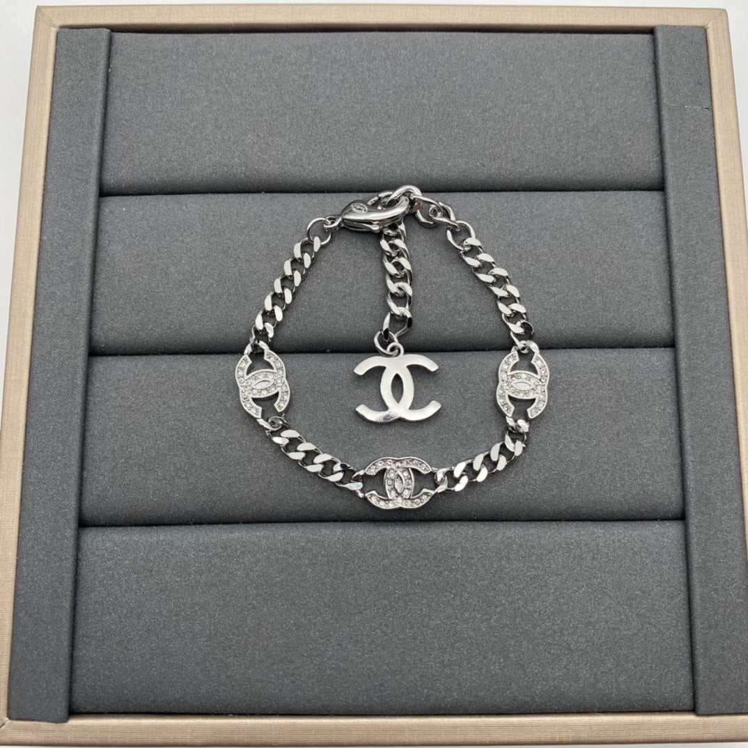 1NC81X  Popular    necklace bracelet