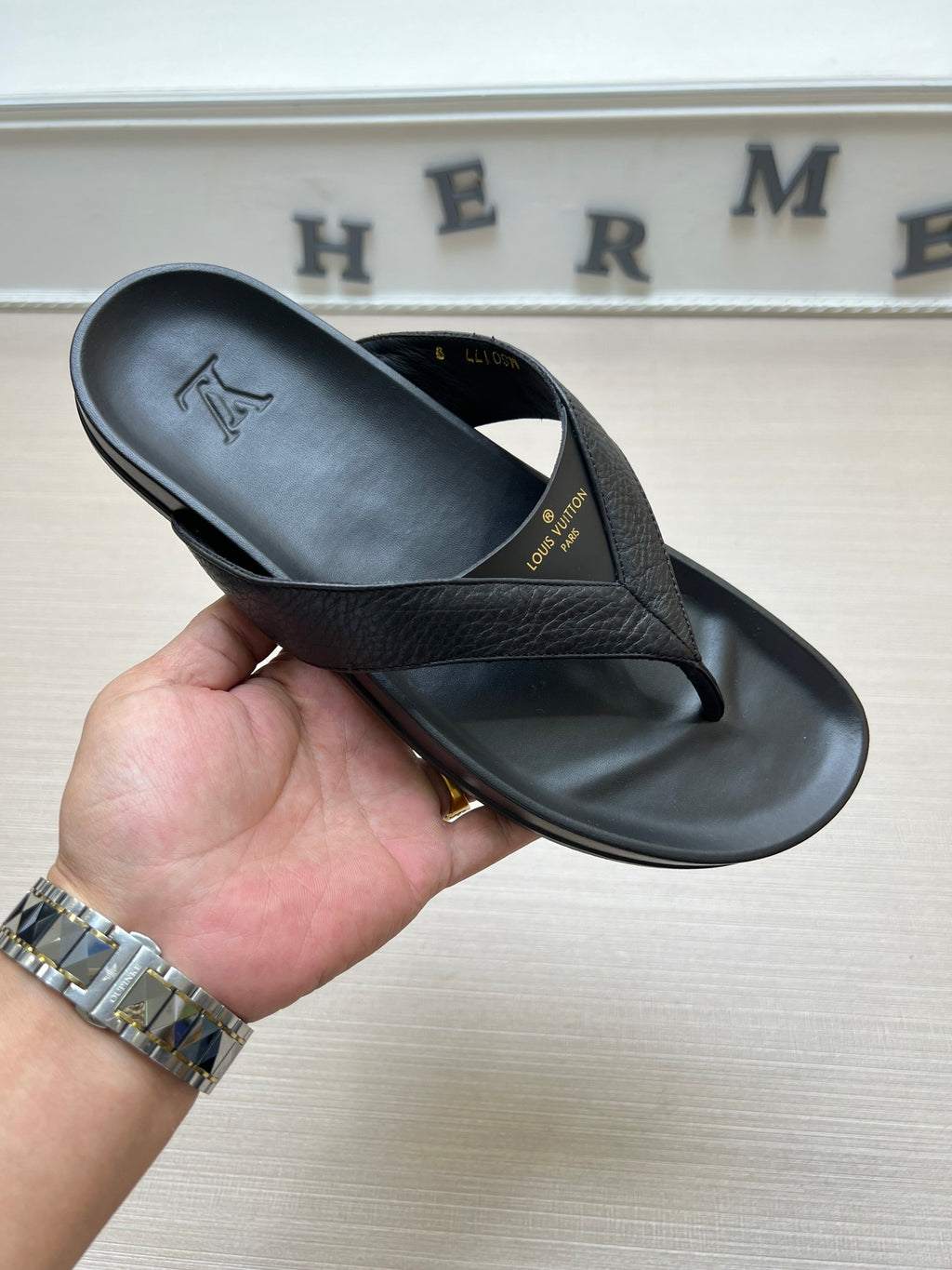 54E85Z Popular slippers