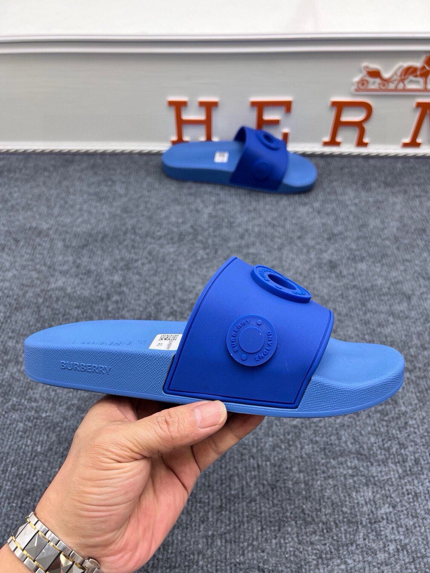 535ZR252Z Popular Slippers