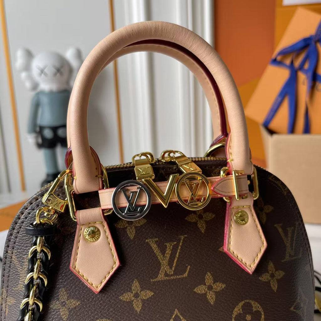 146PE95B Popular leather bag
