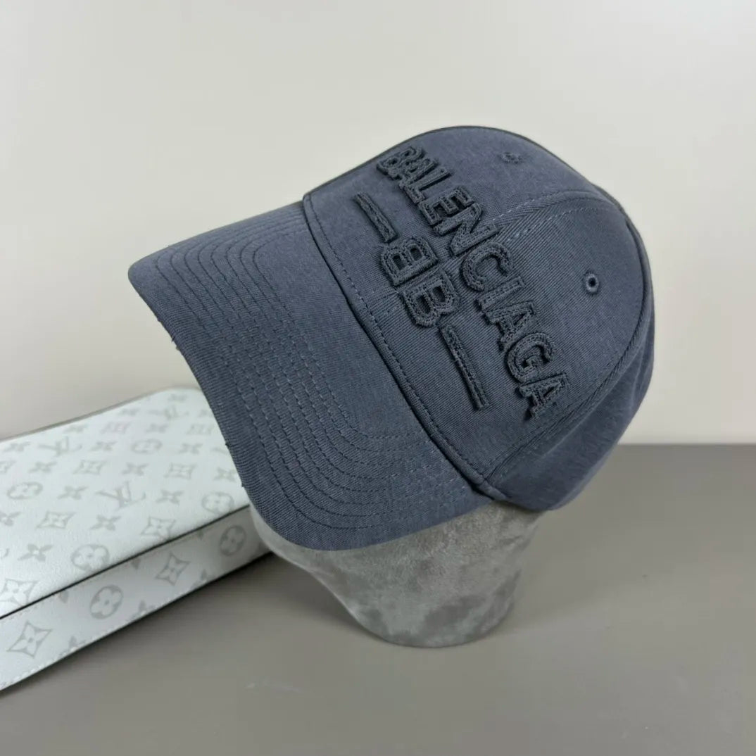 135ZJ532M Popular hats