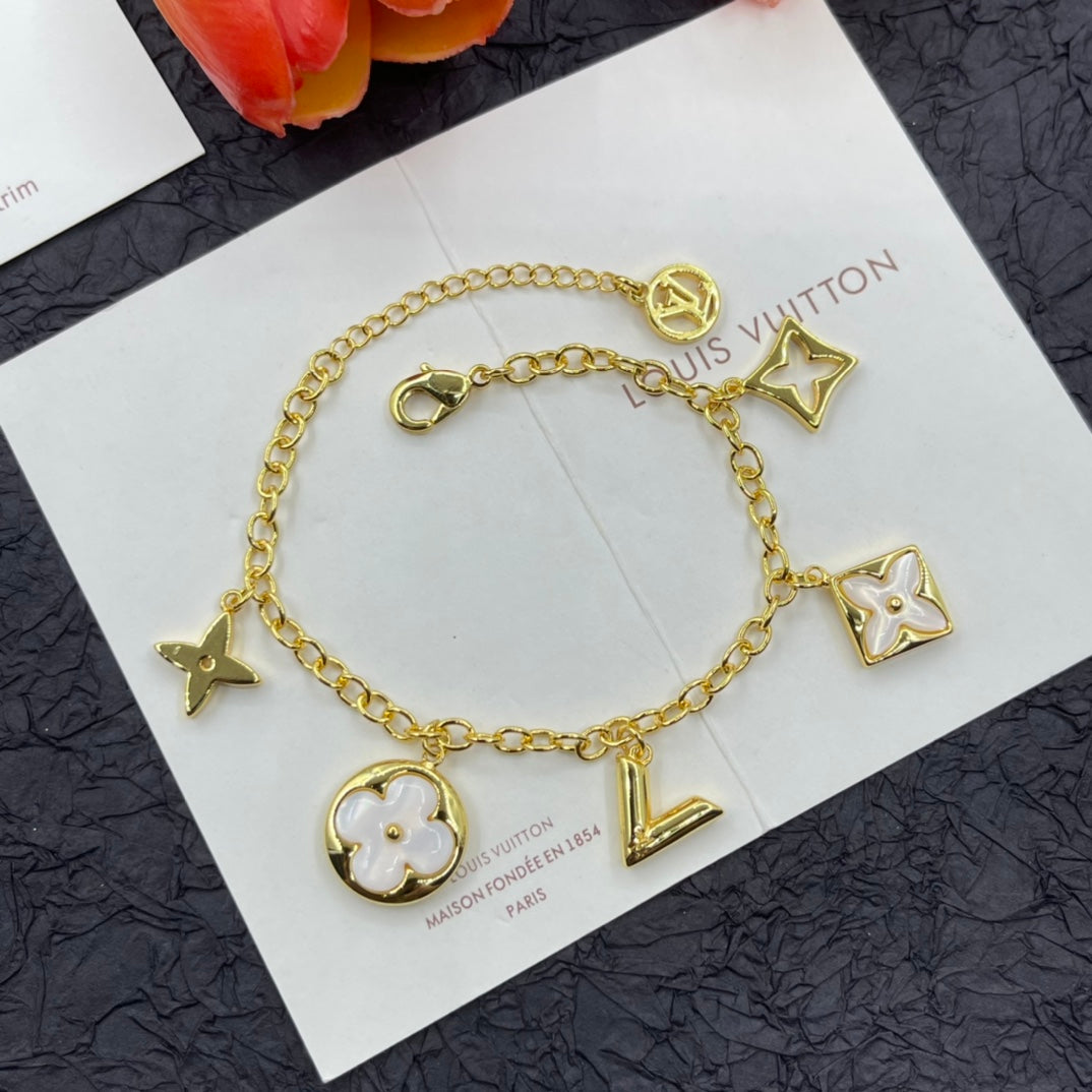 14E965K  Popular Bracelets