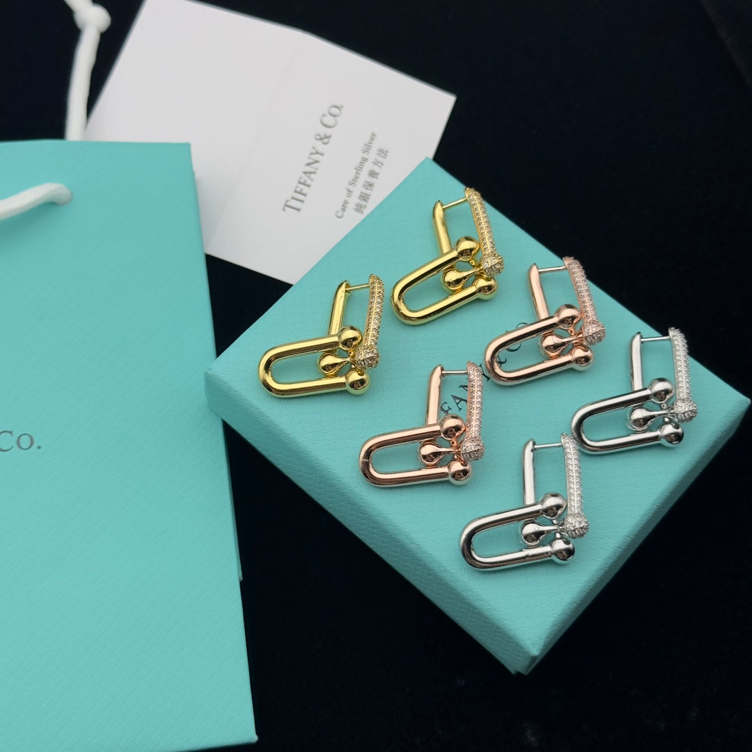 8XT31X  Popular    Earring Bracelets Necklaces